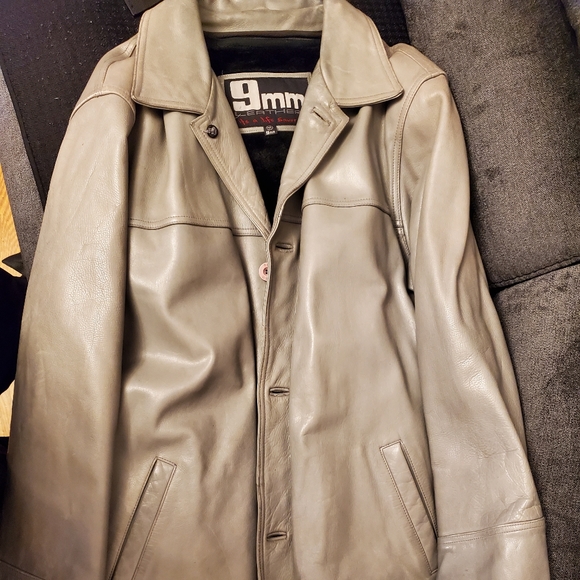 Leather coat - Picture 1 of 4